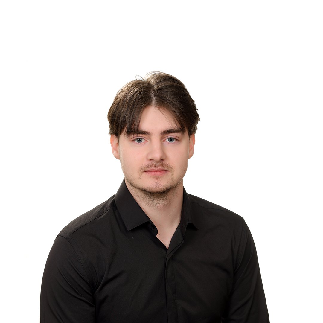 Михаил Олегович Дронов