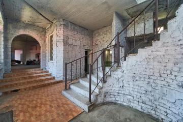 Фото №3: Коммерция 670 м² - Краснодар, мкр. Центральный, ул. Длинная, 103