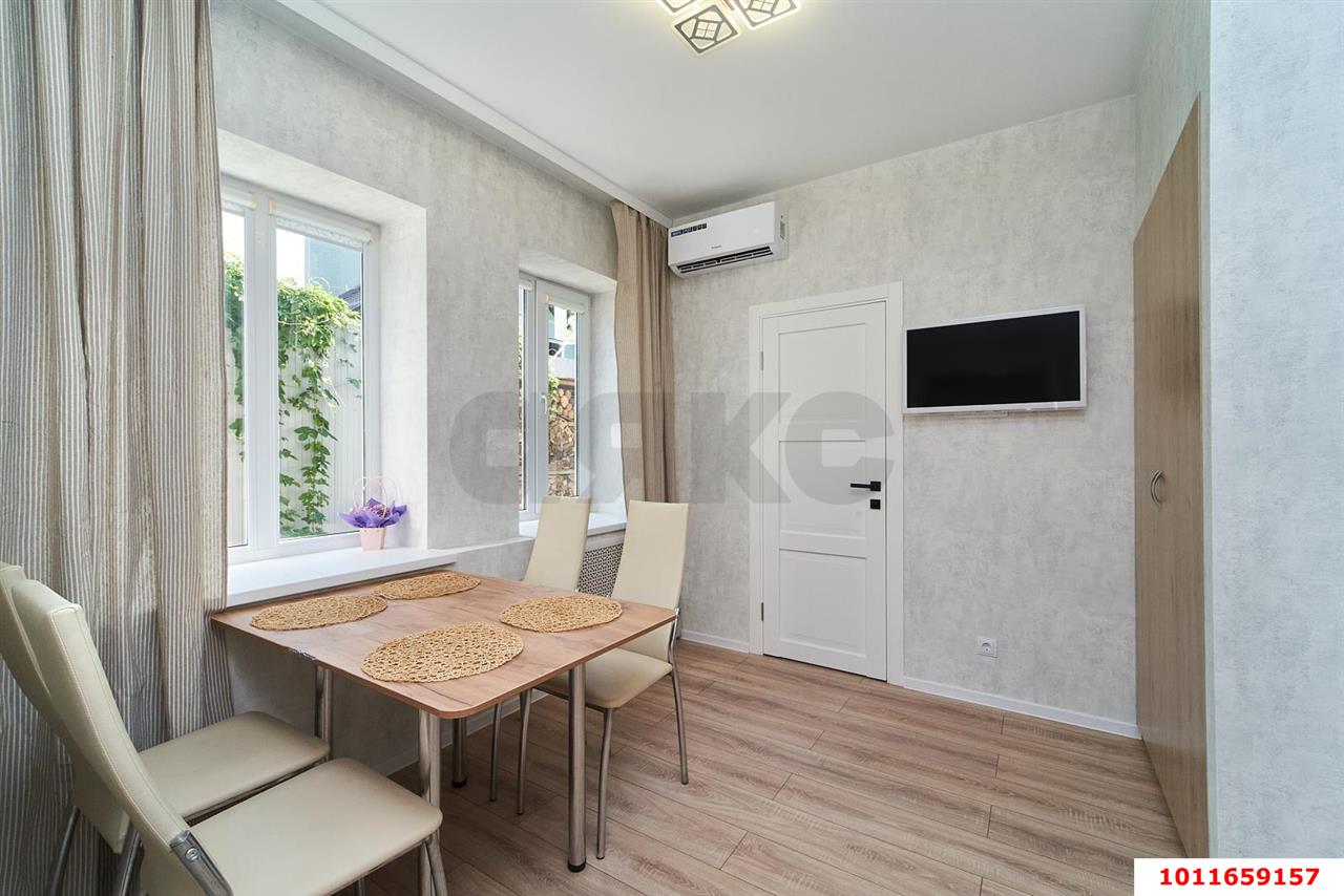 Фото №10: Дом 48 м² + 3 сот. - Краснодар, Центральный внутригородской округ, мкр. Центральный, ул. Ломоносова, 94