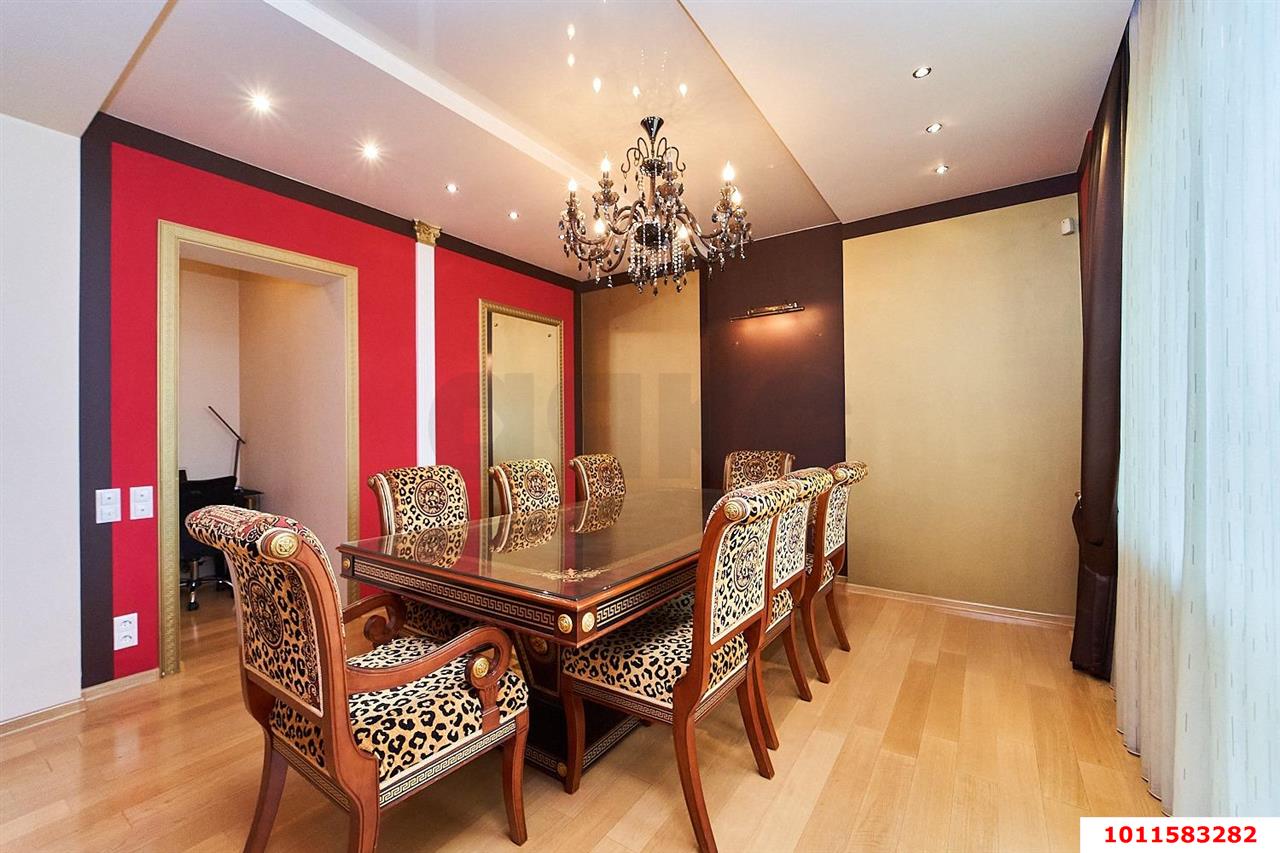 Фото №11: 4-комнатная квартира 193 м² - Краснодар, Центральный, ул. Володарского, 75