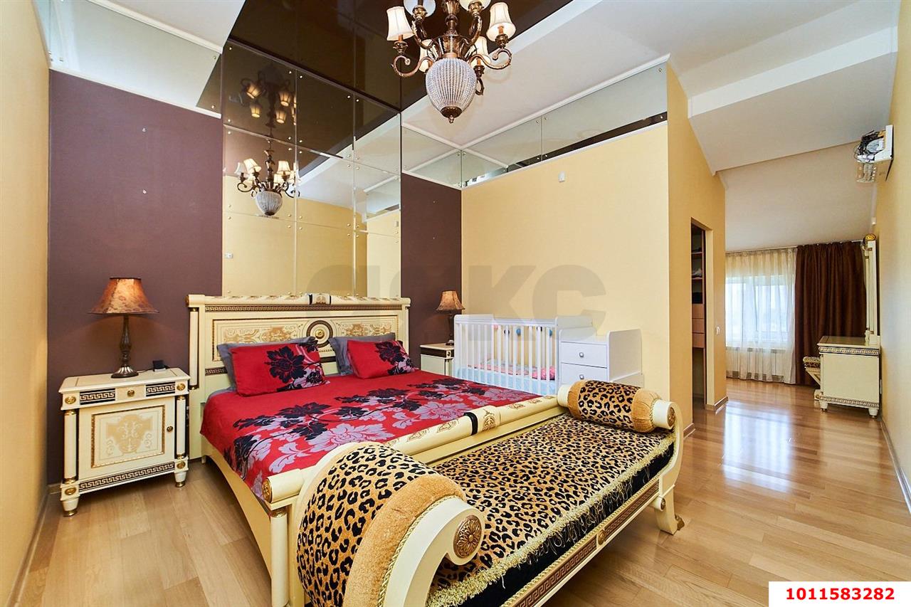 Фото №10: 4-комнатная квартира 193 м² - Краснодар, Центральный, ул. Володарского, 75