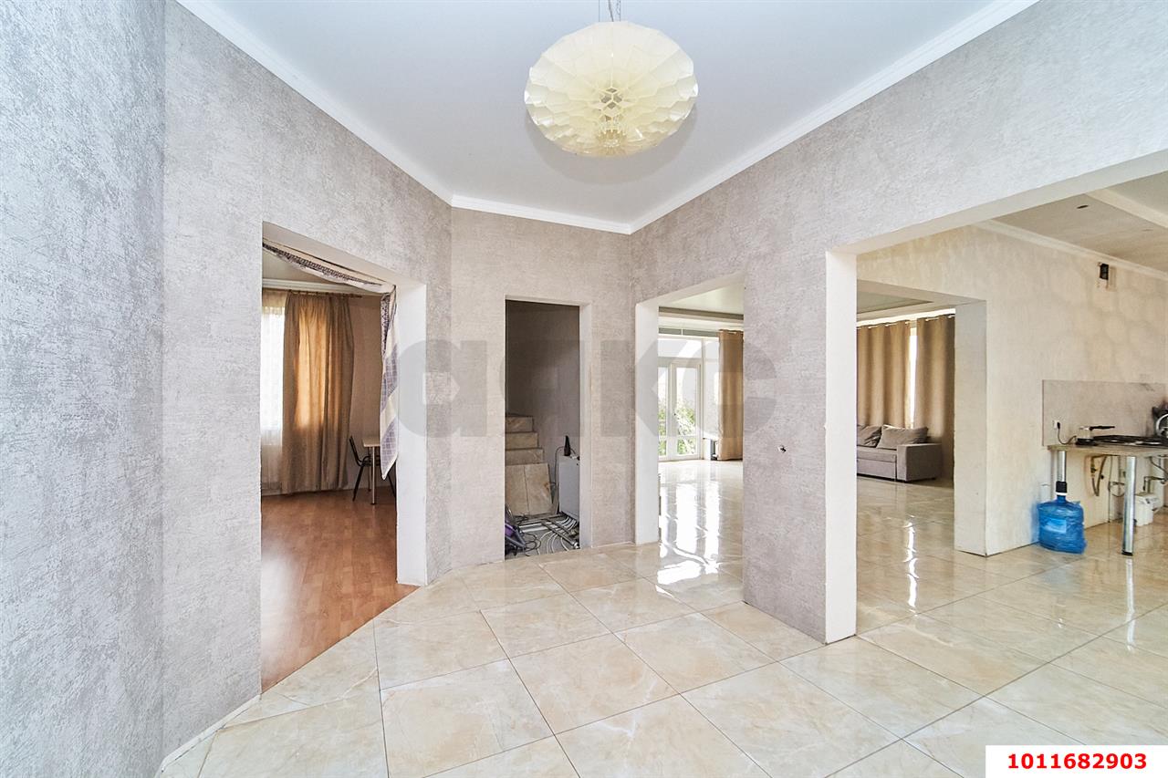 Фото №6: Дом 296 м² + 6 сот. - Южный, п. коттеджный  Знание, ул. имени Цезаря Куникова, 18