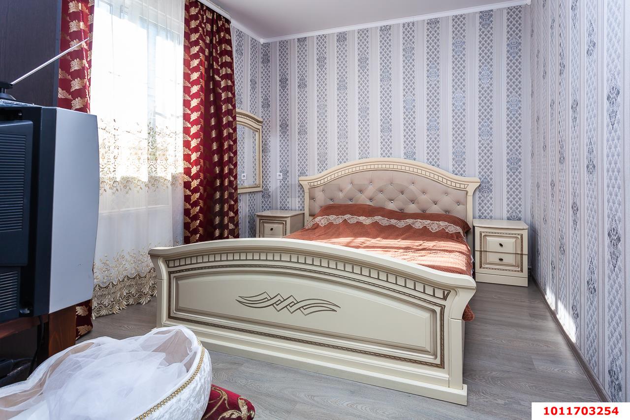 Фото №3: Дом 93 м² + 4.24 сот. - Знаменский, Карасунский внутригородской округ, ст Изобильное, ул. Цветочная, 95