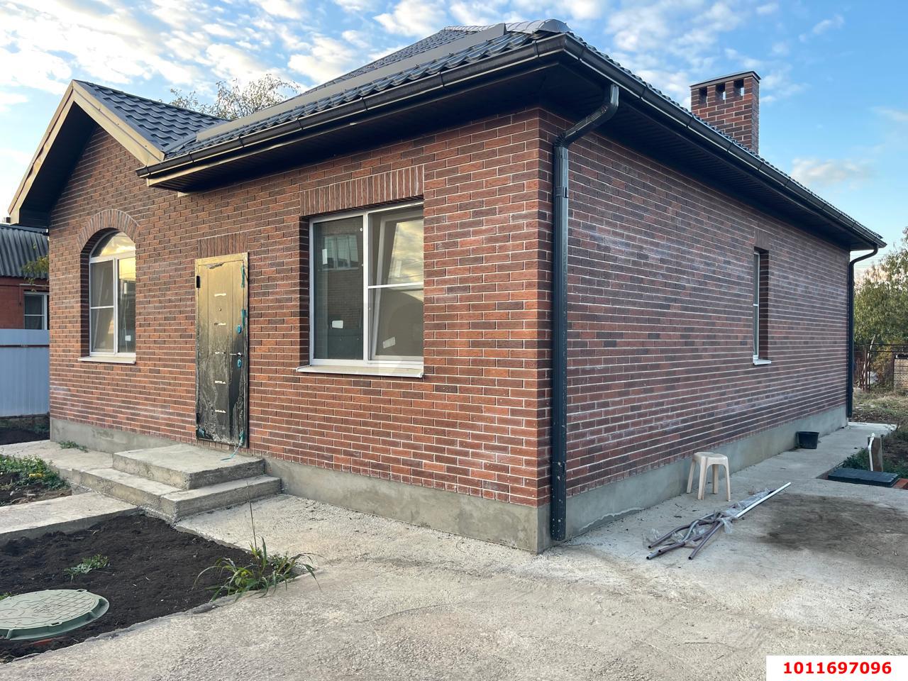 Фото №1: Дом 90 м² + 4 сот. - СНТ Нива, мкр. Прикубанский внутригородской округ, ул. Садовая, 161