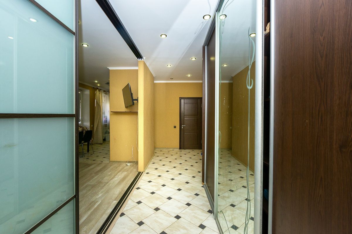 Фото №2: 3-комнатная квартира 78 м² - Российский, мкр. Прикубанский внутригородской округ, ул. Тверская, 11