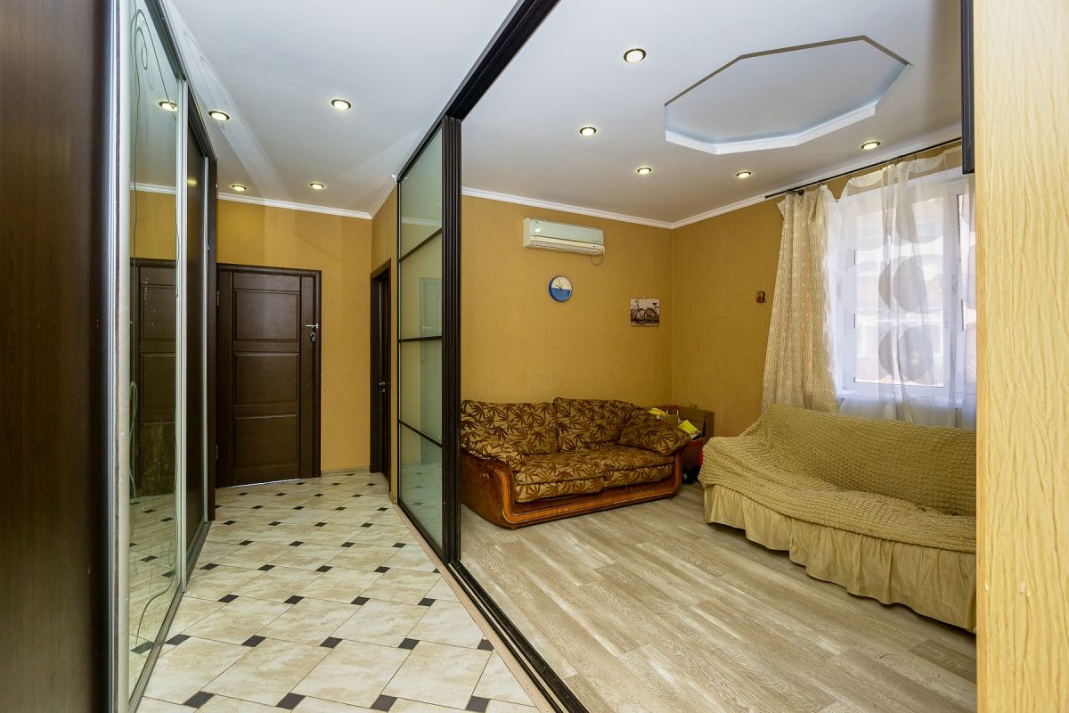 Фото №8: 3-комнатная квартира 78 м² - Российский, мкр. Прикубанский внутригородской округ, ул. Тверская, 11