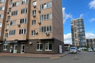Фото №2: Торговое помещение 90 м² - Краснодар, мкр. Губернский, ул. имени Героя Георгия Бочарникова, 14