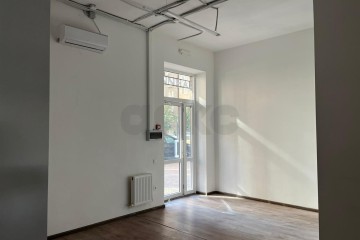 Фото №5: Торговое помещение 90 м² - Краснодар, мкр. Губернский, ул. имени Героя Георгия Бочарникова, 14