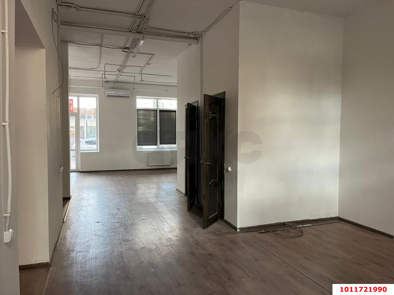 Фото №4: Торговое помещение 90 м² - Краснодар, Губернский, ул. имени Героя Георгия Бочарникова, 14