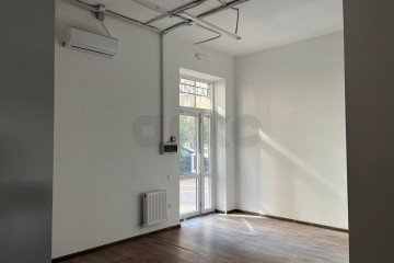 Фото №5: Торговое помещение 90 м² - Краснодар, мкр. Губернский, ул. имени Героя Георгия Бочарникова, 14