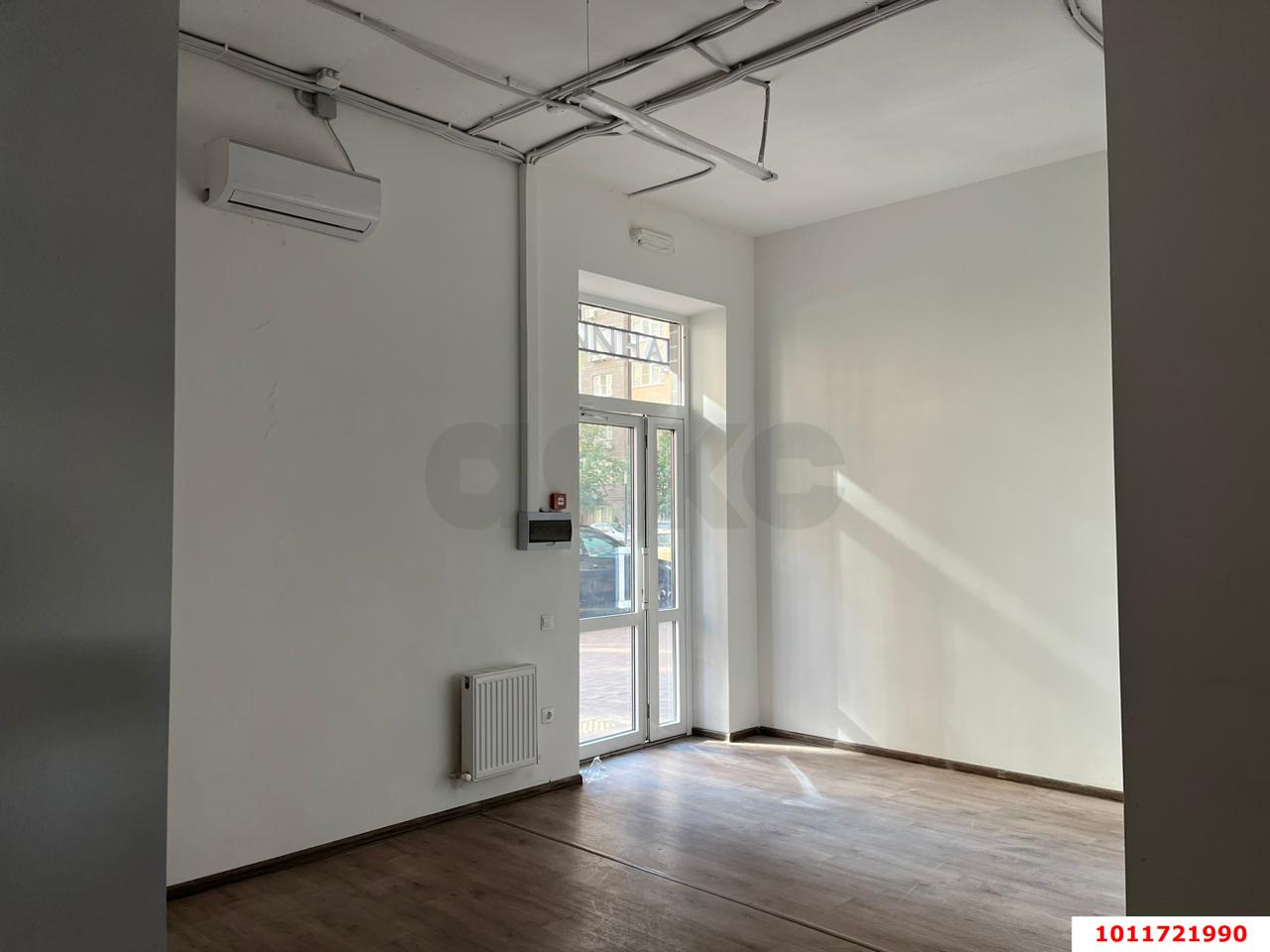 Фото №5: Торговое помещение 90 м² - Краснодар, Губернский, ул. имени Героя Георгия Бочарникова, 14