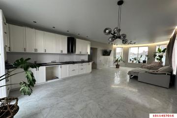 Фото №1: Дом 182 м² - Краснодар, п. коттеджный  Комарово, ул. Свирская, 4