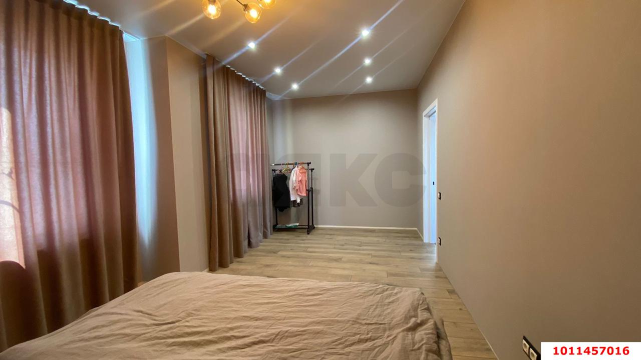 Фото №4: Дом 182 м² + 8 сот. - Краснодар, Прикубанский внутригородской округ, п. коттеджный  Комарово, ул. Свирская, 4