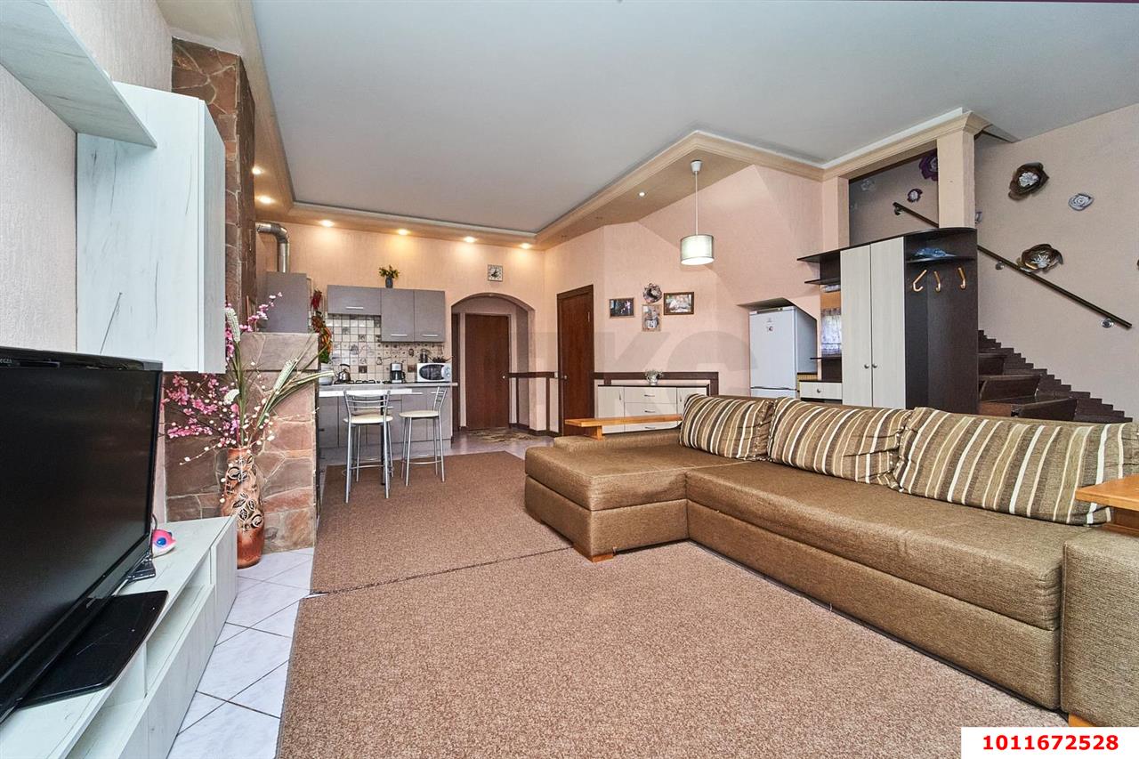 Фото №3: Дом 204 м² + 4 сот. - Плодородный, мкр. Прикубанский внутригородской округ, ул. Авиаторов, 40