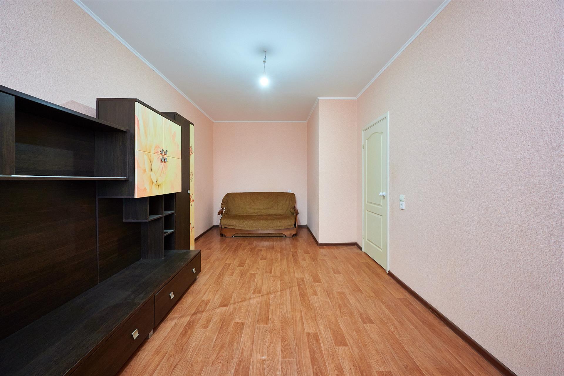 Фото №2: 1-комнатная квартира 44 м² - Краснодар, Прикубанский внутригородской округ, жилой комплекс Кубанский, мкр. Завод Измерительных Приборов, ул. Зиповская, 46