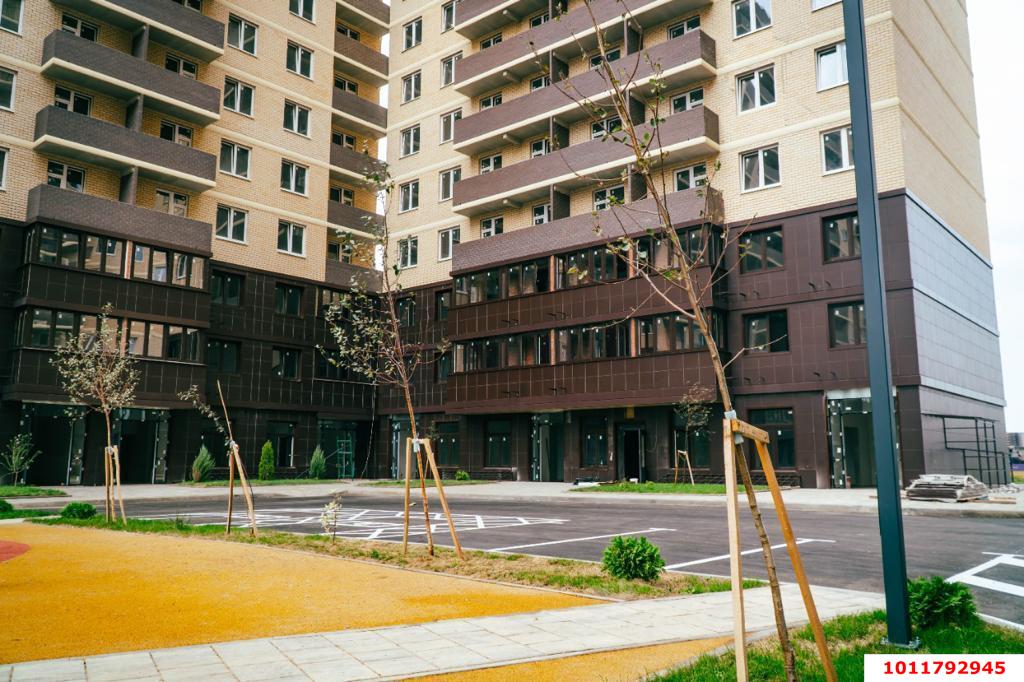 Фото №4: Коммерция 53 м² - Краснодар, Прикубанский внутригородской округ, мкр. жилой комплекс Ракурс, ул. имени Героя Ростовского, 8к3