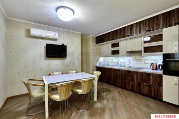 Фото №1: 4-комнатная квартира 86 м² - Краснодар, мкр. Фестивальный, ул. Яна Полуяна, 53