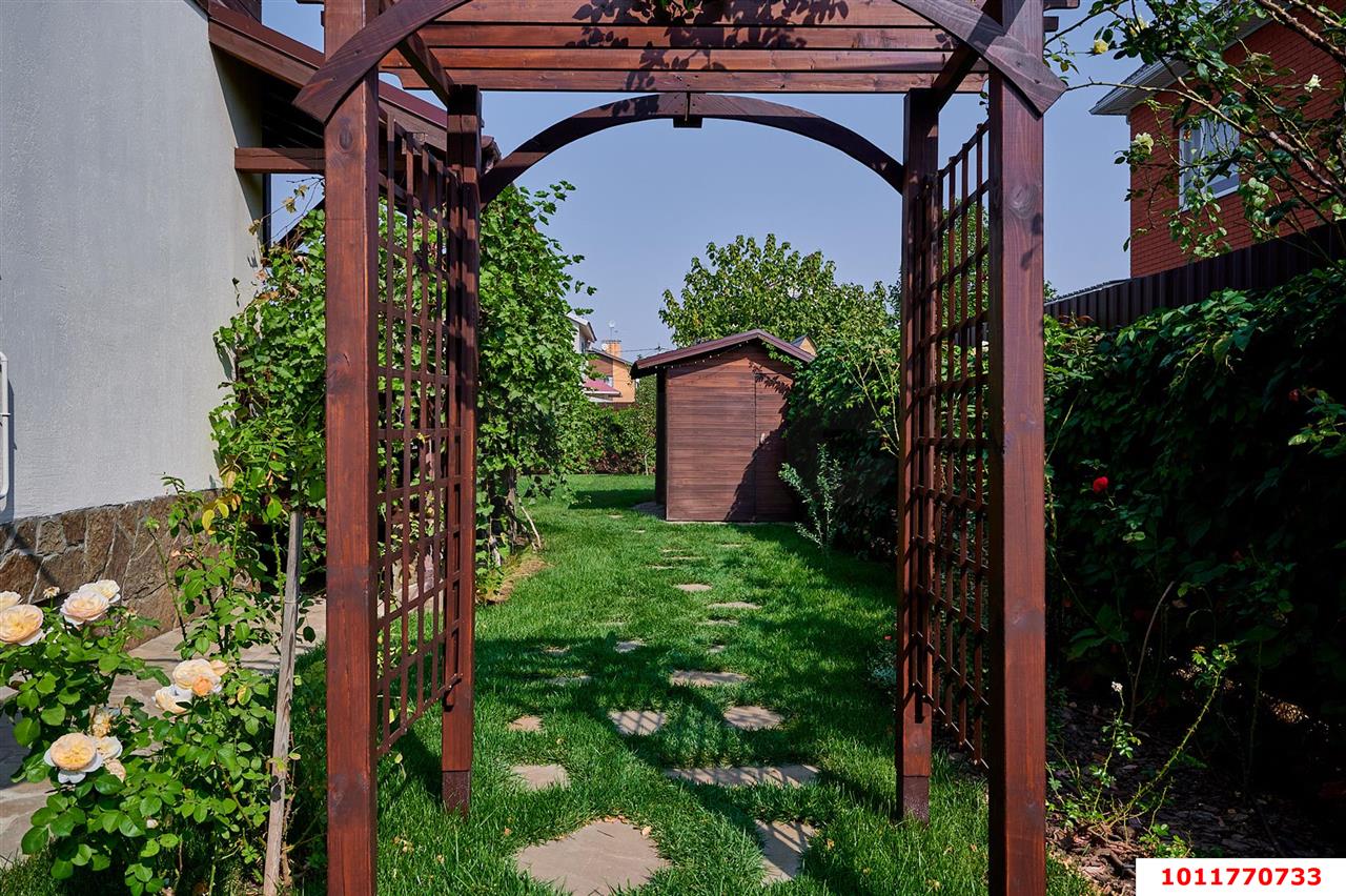 Фото №51: Дом 325 м² + 8 сот. - Краснодар, Прикубанский внутригородской округ, мкр. Сады Калинина, ул. Верная, 7