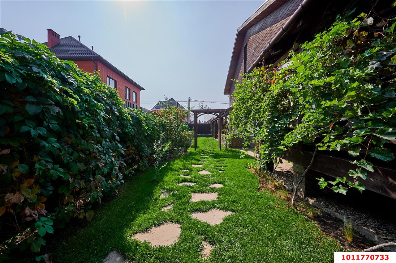 Фото №42: Дом 325 м² + 8 сот. - Краснодар, Прикубанский внутригородской округ, мкр. Сады Калинина, ул. Верная, 7