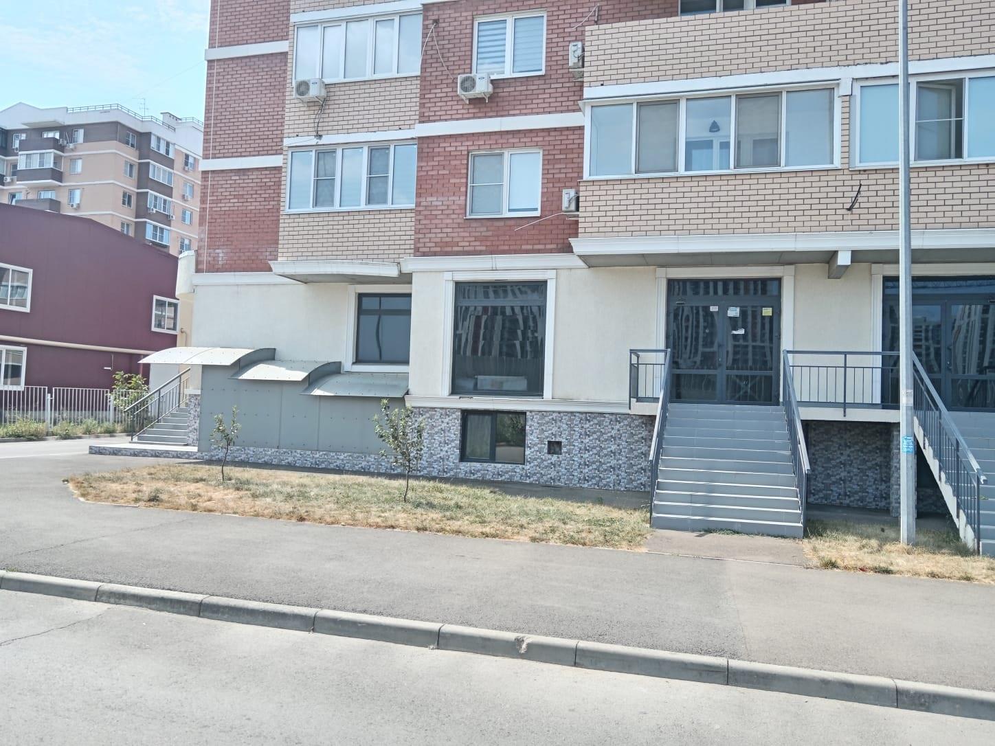 Фото №2: Коммерция 175 м² - Краснодар, Прикубанский внутригородской округ, мкр. жилой комплекс Лиговский, ул. Героя Пешкова, 3