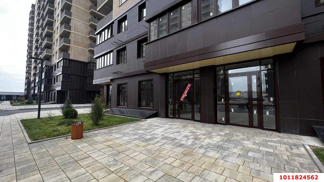Фото №4: Торговое помещение 45 м² - Краснодар, жилой комплекс Ракурс, ул. имени Героя Ростовского