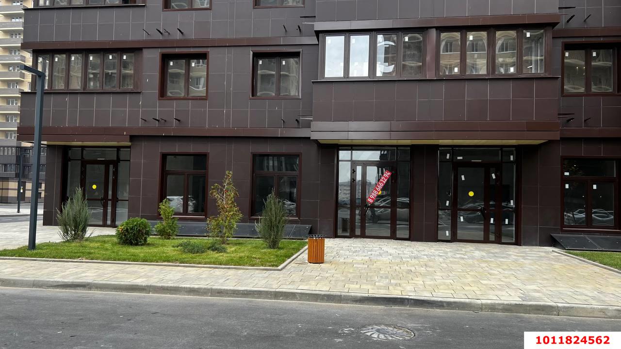 Фото №4: Торговое помещение 45 м² - Краснодар, жилой комплекс Ракурс, ул. имени Героя Ростовского