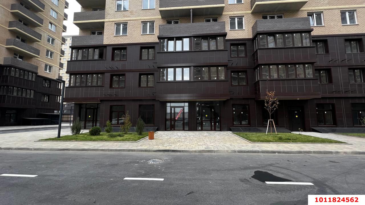 Фото №1: Торговое помещение 45 м² - Краснодар, жилой комплекс Ракурс, ул. имени Героя Ростовского
