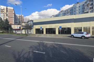 Фото №3: Торговое помещение 560 м² - Краснодар, мкр. Юбилейный, ул. 70-летия Октября, 8А