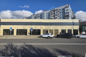 Фото №2: Торговое помещение 560 м² - Краснодар, мкр. Юбилейный, ул. 70-летия Октября, 8А