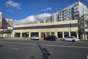 Фото №1: Торговое помещение 560 м² - Краснодар, мкр. Юбилейный, ул. 70-летия Октября, 8А