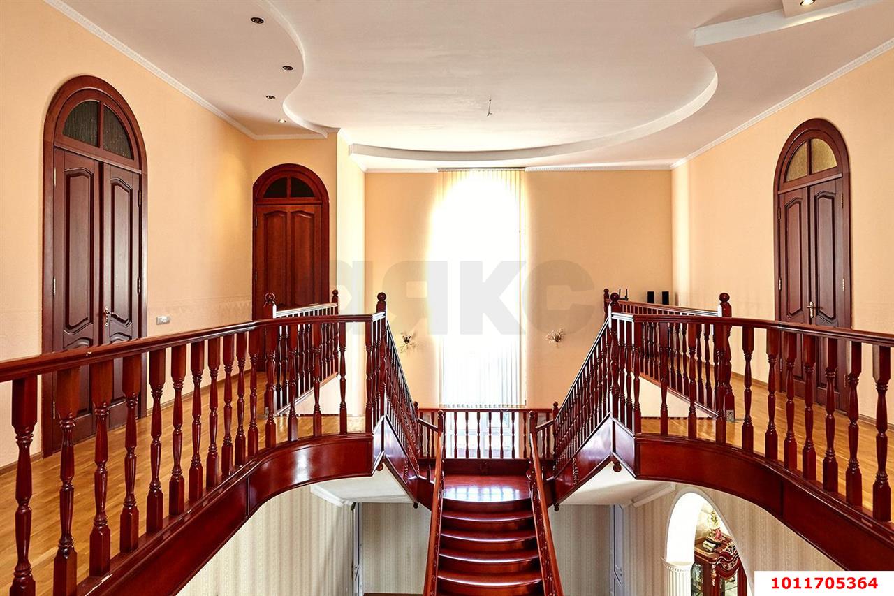 Фото №6: Дом 325 м² + 6 сот. - Краснодар, Западный внутригородской округ, мкр. Фестивальный, ул. Бабушкина, 126