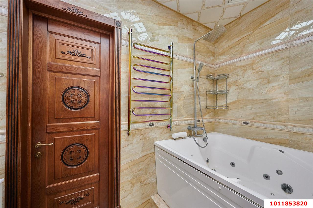 Фото №10: 3-комнатная квартира 145 м² - Краснодар, Комсомольский, ул. Сормовская, 108/2