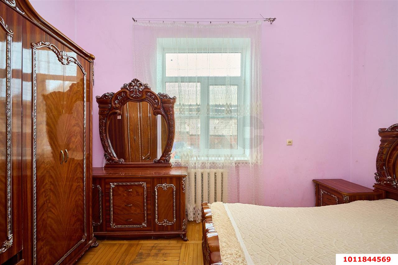 Фото №6: Дом 122 м² + 6 сот. - Краснодар, Центральный внутригородской округ, Покровка, мкр. Центральный, ул. Володарского, 29