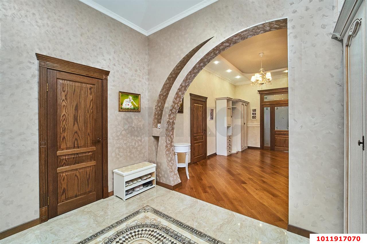 Фото №8: Дом 300 м² + 10 сот. - Краснодар, Прикубанский внутригородской округ, п. коттеджный  Зелёная Долина, ул. Тюрингская, 14