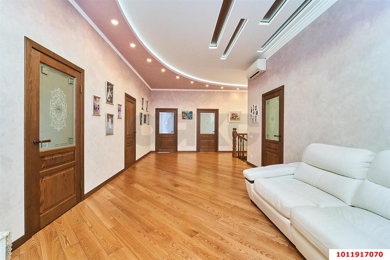 Фото №13: Дом 300 м² + 10 сот. - Краснодар, Прикубанский внутригородской округ, п. коттеджный  Зелёная Долина, ул. Тюрингская, 14