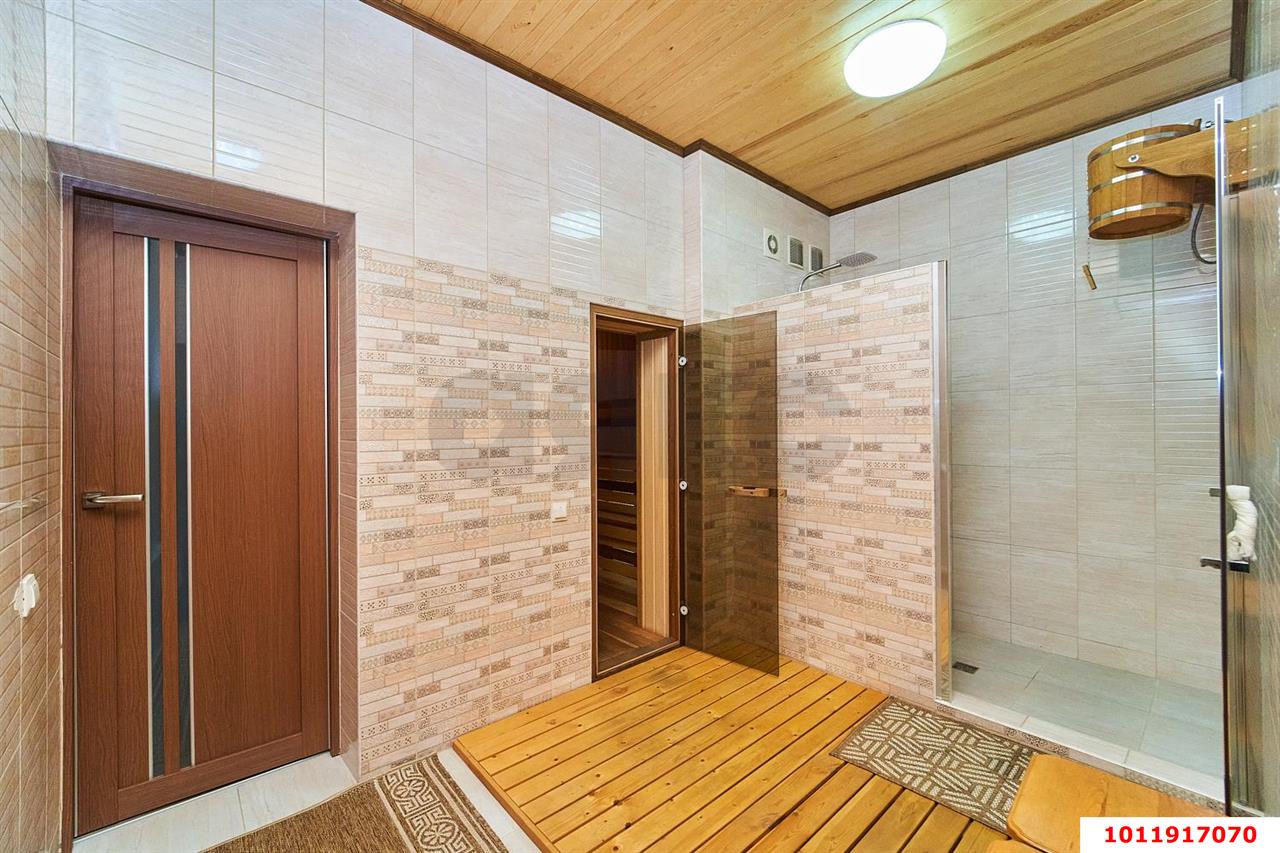 Фото №32: Дом 300 м² + 10 сот. - Краснодар, Прикубанский внутригородской округ, п. коттеджный  Зелёная Долина, ул. Тюрингская, 14