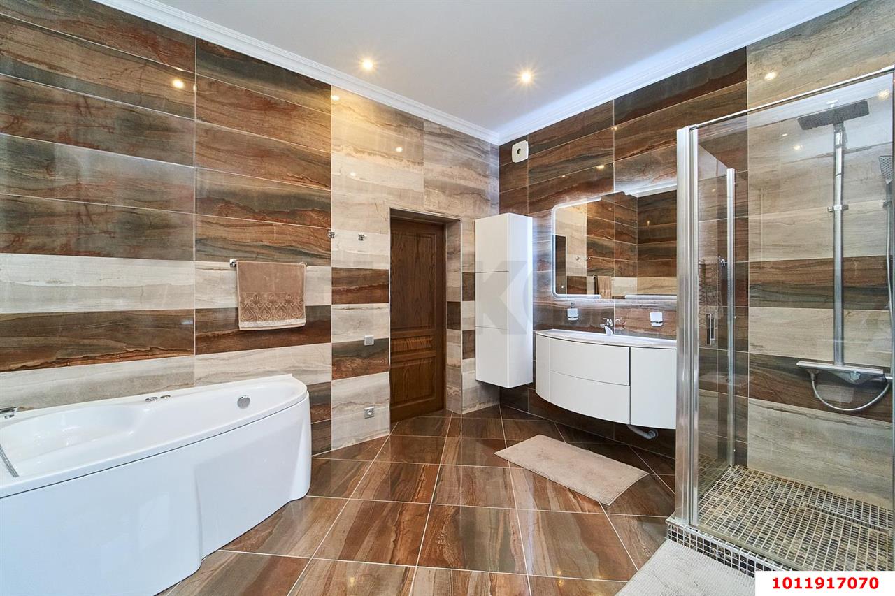 Фото №18: Дом 300 м² + 10 сот. - Краснодар, Прикубанский внутригородской округ, п. коттеджный  Зелёная Долина, ул. Тюрингская, 14