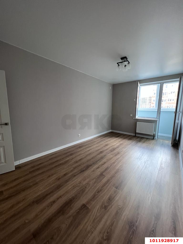 Фото №1: 2-комнатная квартира 52 м² - Краснодар, жилой комплекс Самолёт, ул. Западный Обход, 39/2