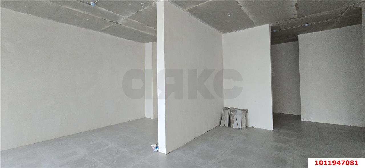 Фото №3: Торговое помещение 90 м² - Краснодар, жилой комплекс Атлант, ул. Адмирала Крузенштерна, 6/3