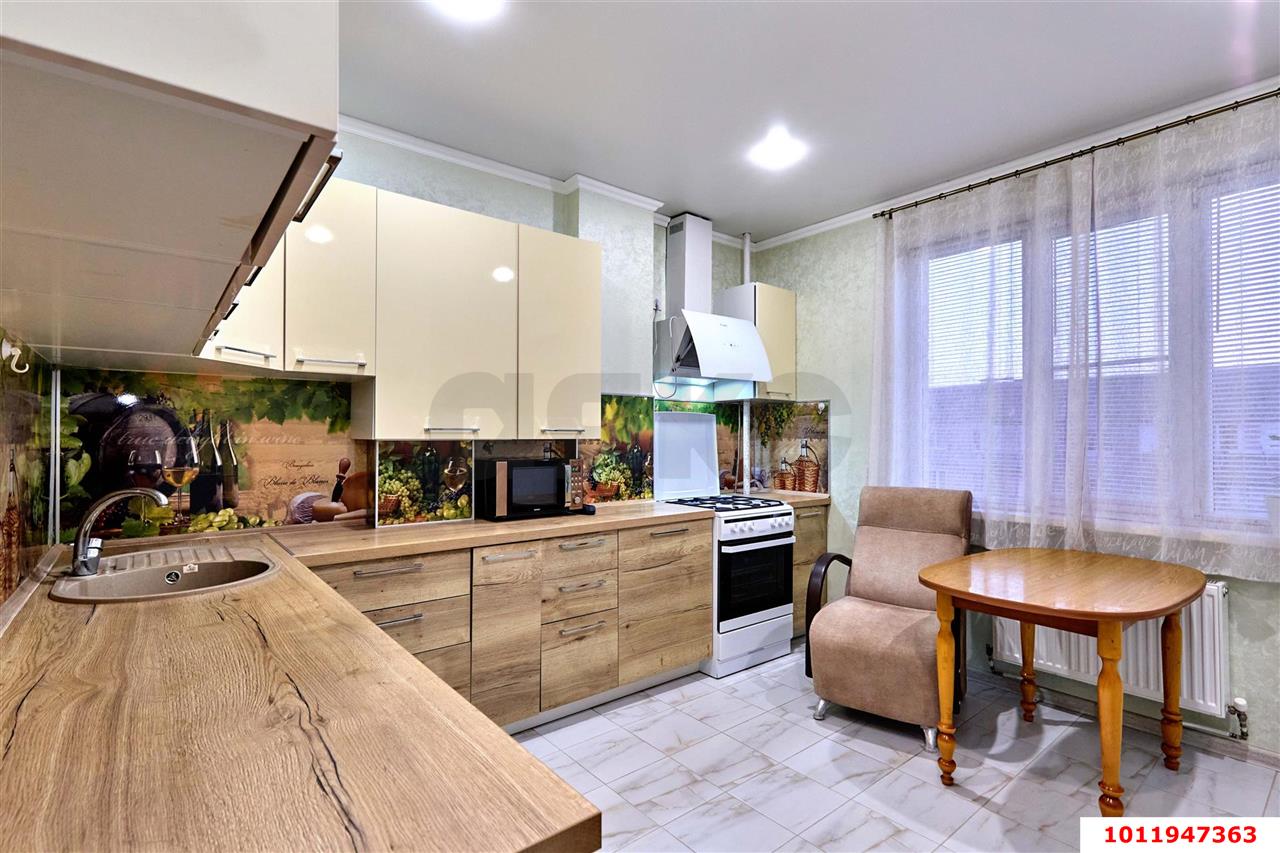 Фото №2: 2-комнатная квартира <span class="whitespace-nowrap">68 м²</span>, <span class="whitespace-nowrap">5/6 эт.</span> - Тлюстенхабль, ул. Кубанская, 18/1