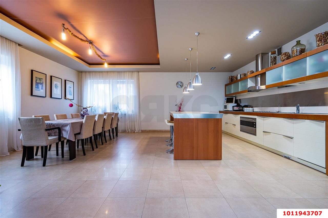 Фото №4: Дом 409 м² + 4 сот. - Краснодар, Центральный внутригородской округ, мкр. Дубинка, ул. КИМ, 166