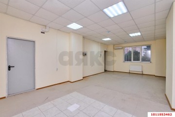 Фото №4: Торговое помещение 80 м² - Краснодар, мкр. Центральный, ул. Промышленная, 19