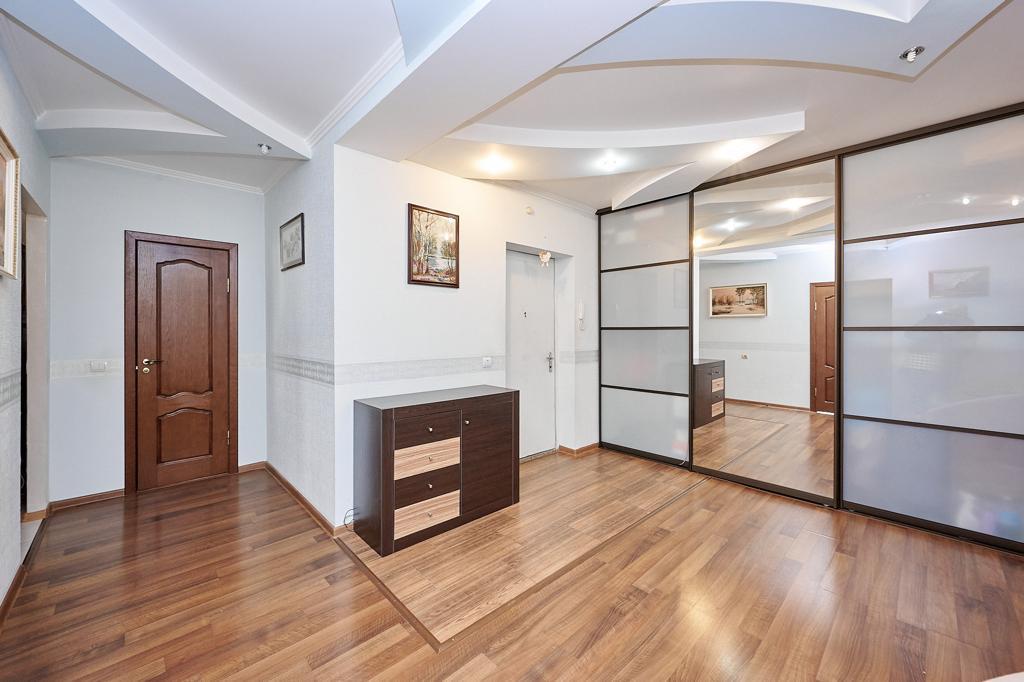 Фото №2: 3-комнатная квартира 110 м² - Краснодар, Прикубанский внутригородской округ, мкр. Краевая Клиническая Больница, ул. Черкасская, 53