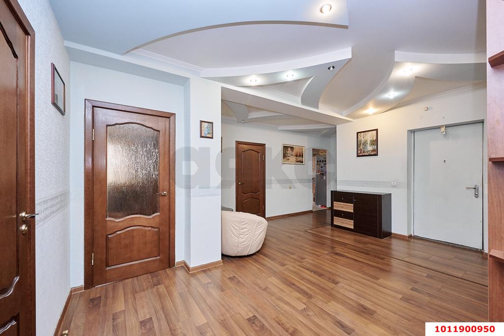 Фото №3: 3-комнатная квартира 110 м² - Краснодар, Краевая Клиническая Больница, ул. Черкасская, 53