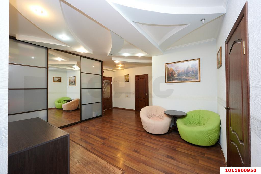 Фото №1: 3-комнатная квартира 110 м² - Краснодар, Краевая Клиническая Больница, ул. Черкасская, 53