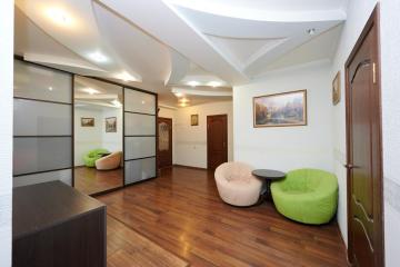 Фото №1: 3-комнатная квартира 105 м² - Краснодар, мкр. Краевая Клиническая Больница, ул. Черкасская, 53