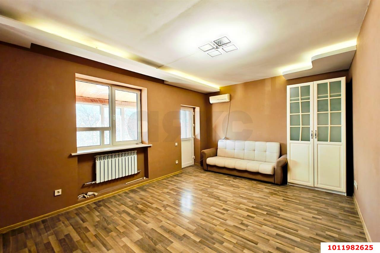 Фото №12: Коммерция 375 м² - Краснодар, Прикубанский внутригородской округ, мкр. Музыкальный, ул. имени Сергея Есенина