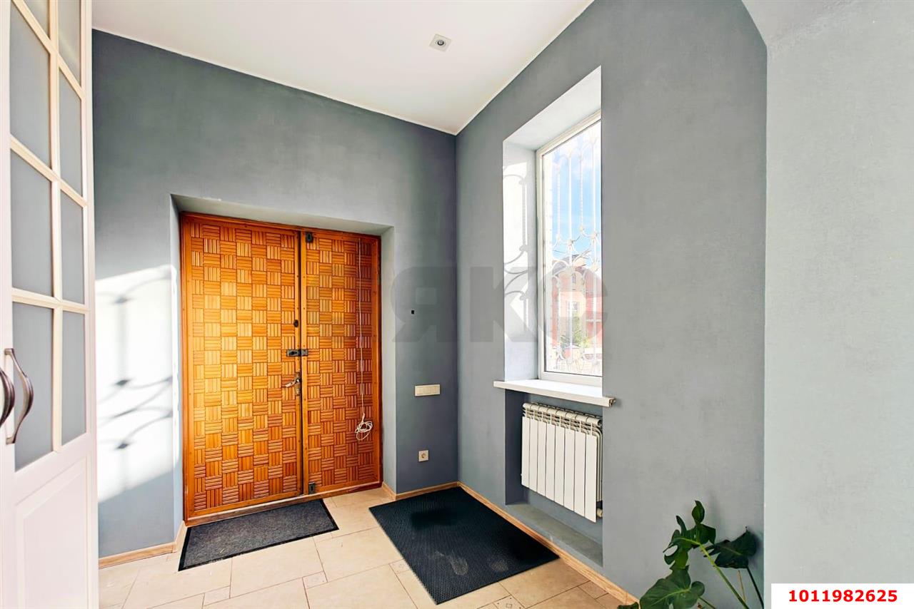 Фото №8: Коммерция 375 м² - Краснодар, Прикубанский внутригородской округ, мкр. Музыкальный, ул. имени Сергея Есенина