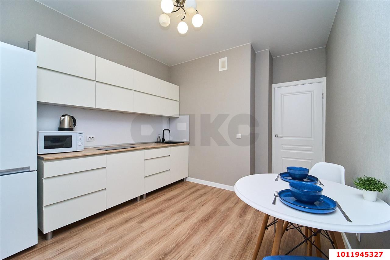 Фото №1: 1-комнатная квартира 35 м² - Краснодар, жилой комплекс Самолёт, ул. Западный Обход, 39/2к7