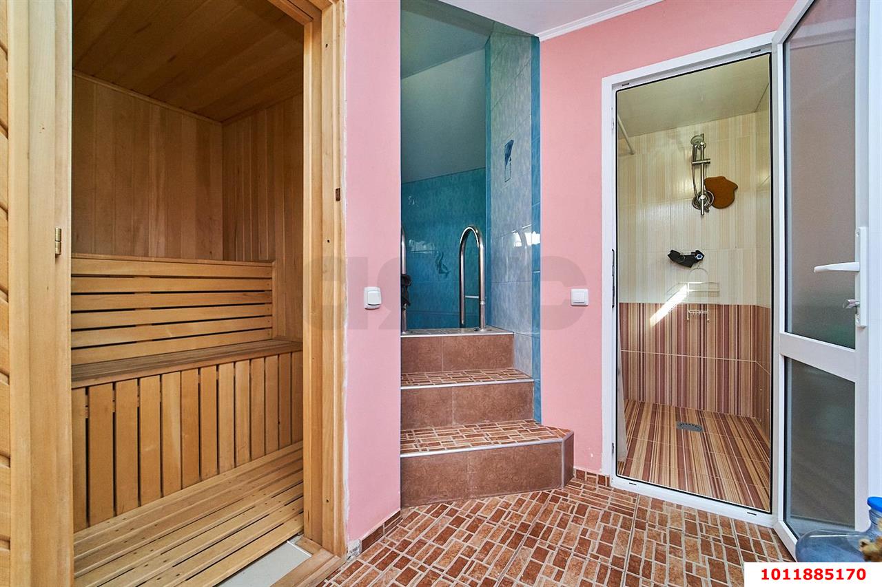 Фото №17: Дом 256 м² + 8 сот. - Краснодар, Северный, ул. Большевистская, 263